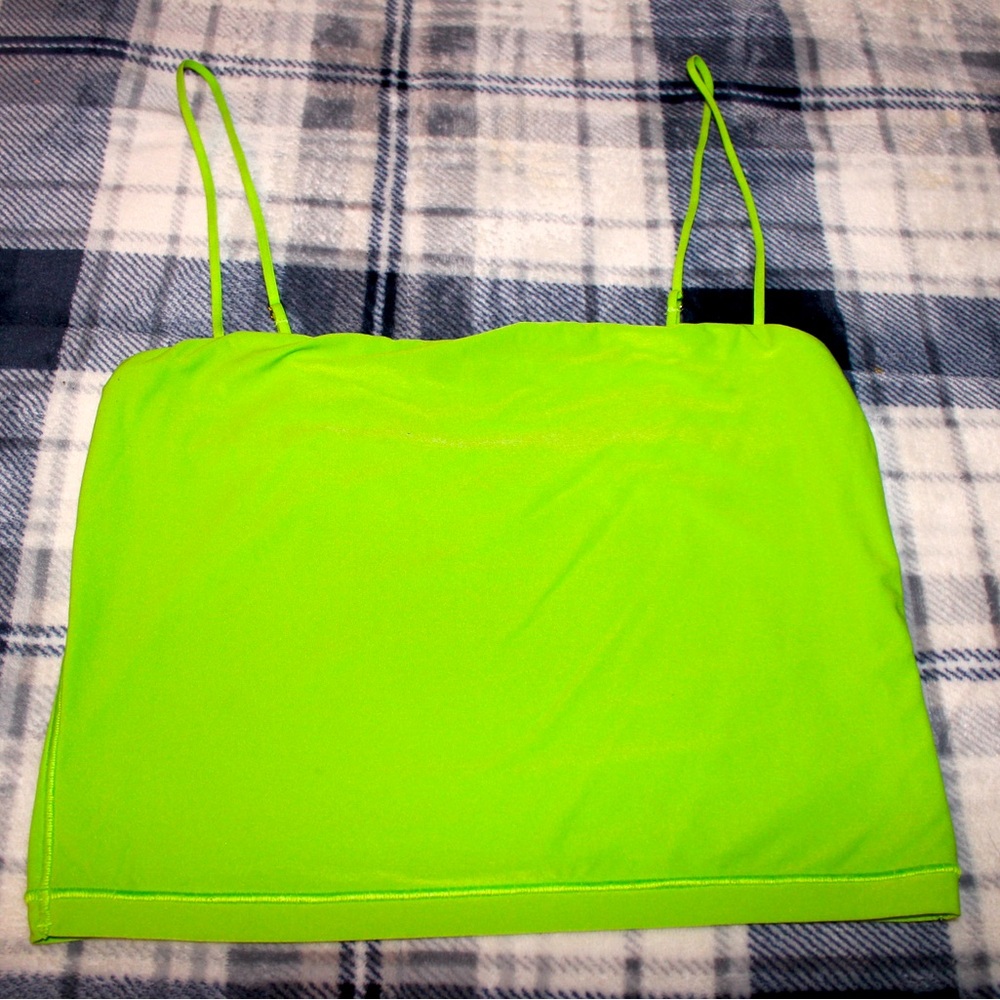 Green Crop top. Size:M. Smoothez (An American Eagle brand)